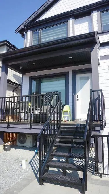 Casa de Férias Brand New Sunset Cozy And Sweet Home Vancouver Canadá